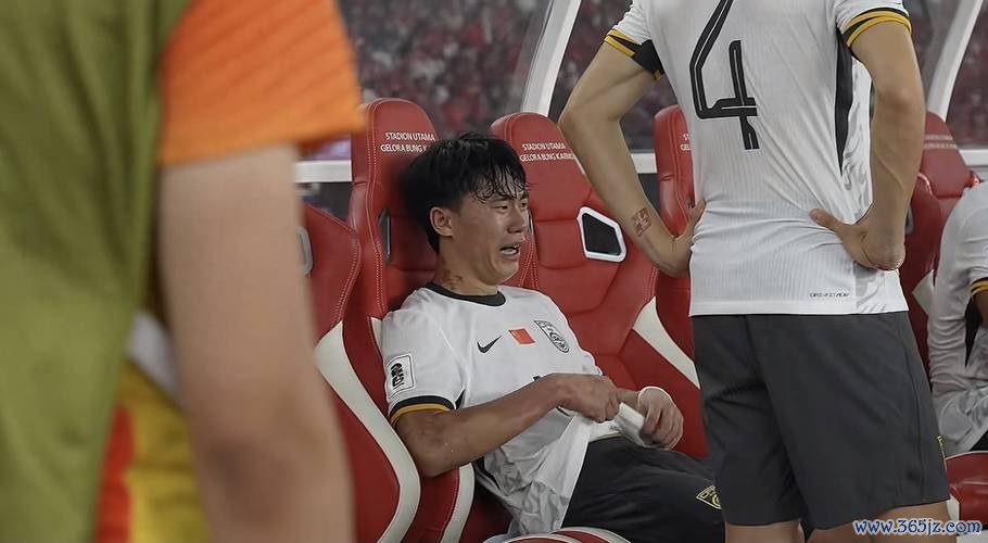 韦世豪缺阵+3主力伤退，中巴对决力求保住排名